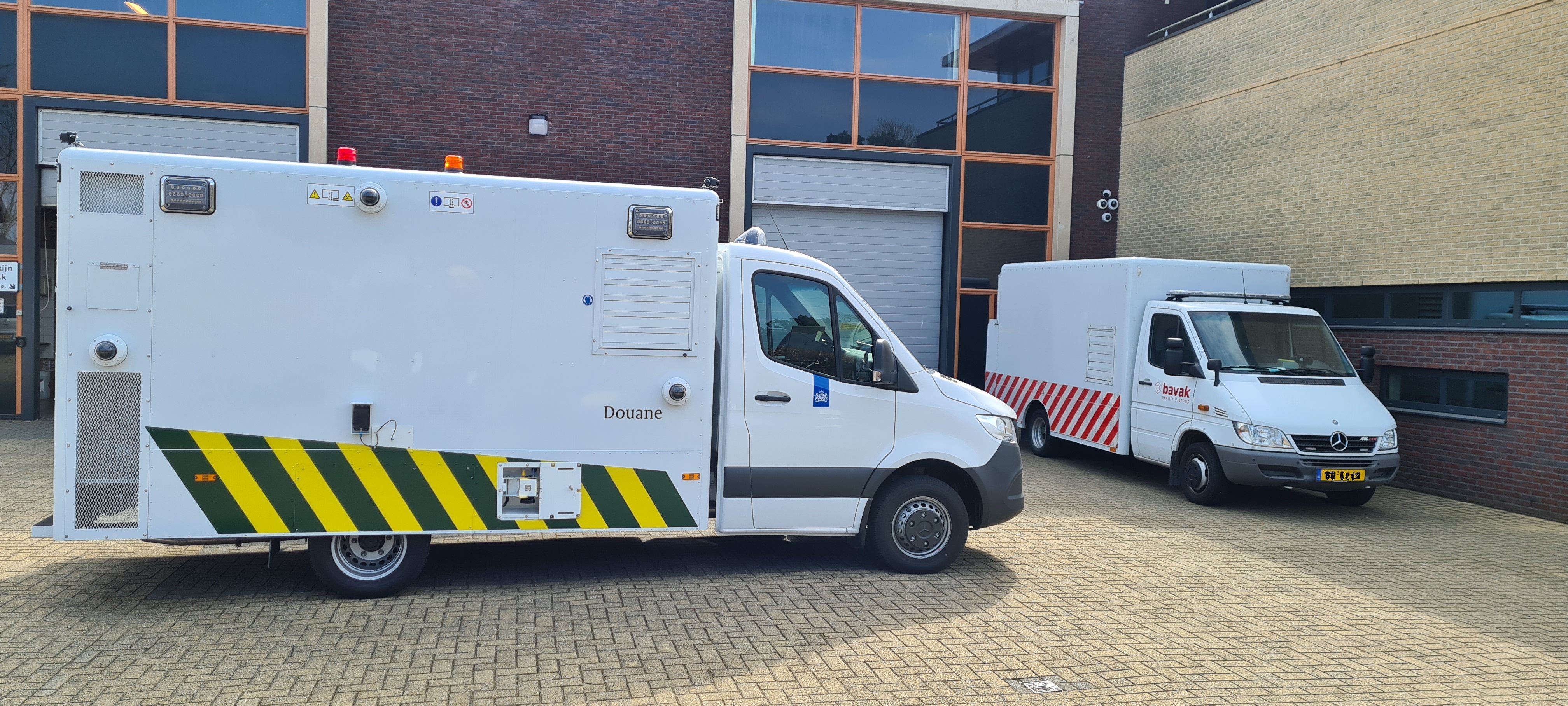 Bavak delivers ZBV® X-ray scan vehicle to Dutch Customs
